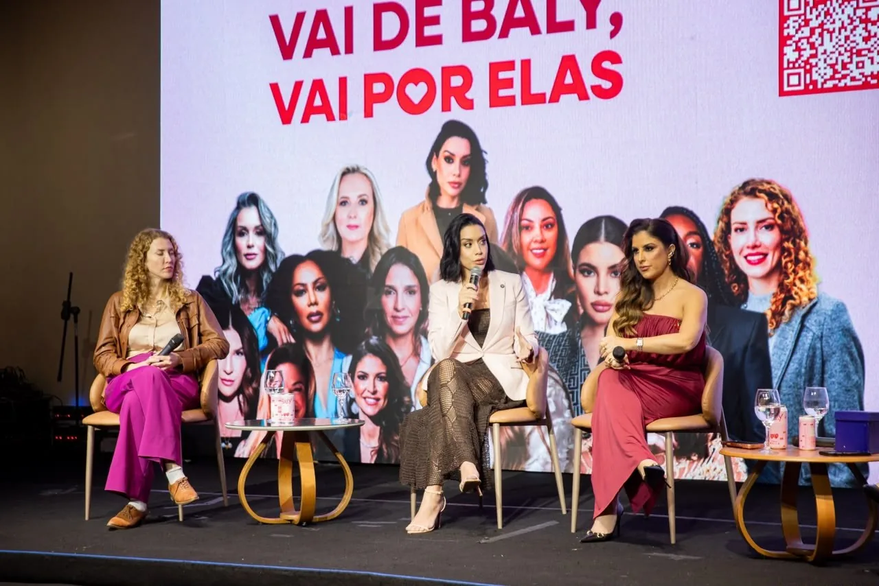 Painel da campanha Vai de Baly, Vai por Elas