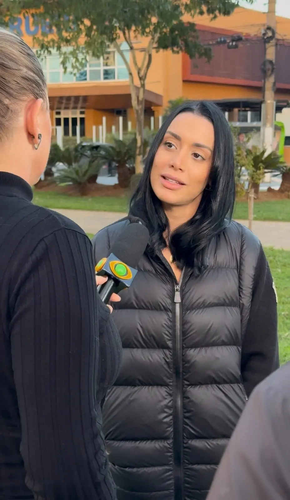 Retrato de Jéssica Soares durante entrevista